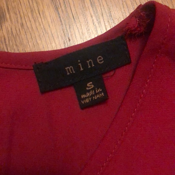 Red Blouse 💋 - Picture 3 of 3